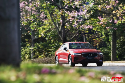 S60以安全与健康品质回应共振问题 清洁用金属垫彰显细节关怀