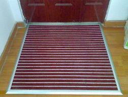 神奇除尘地垫 清洁美化两不误的金属垫体验